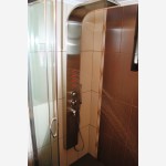 Στήλη υδρομασάζ