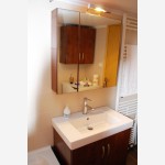 Βάση με νιπτήρα τετράγωνο
Καθρέφτης ντουλάπι