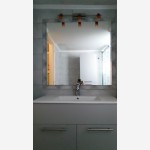 Εντοιχιζόμενος καθρέφτης με πλαίσιο πλακάκι ντεκόρ